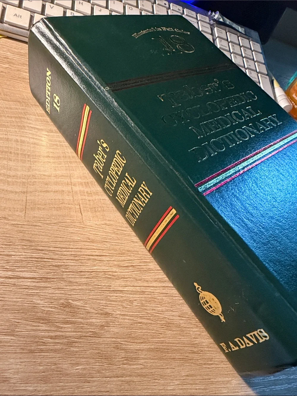 Cyclopedic Medical Dictionary - Green